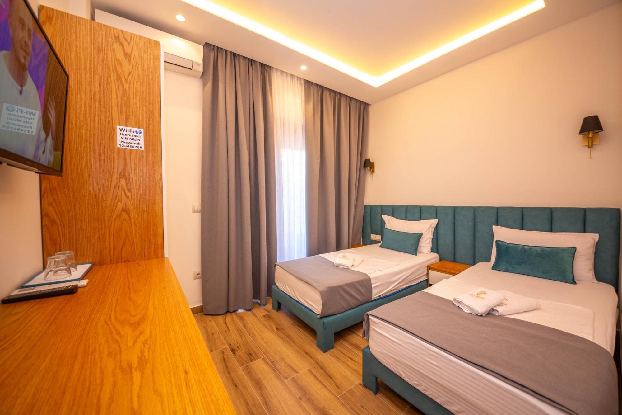 Hotel Vila Misiri Durrës Exterior foto