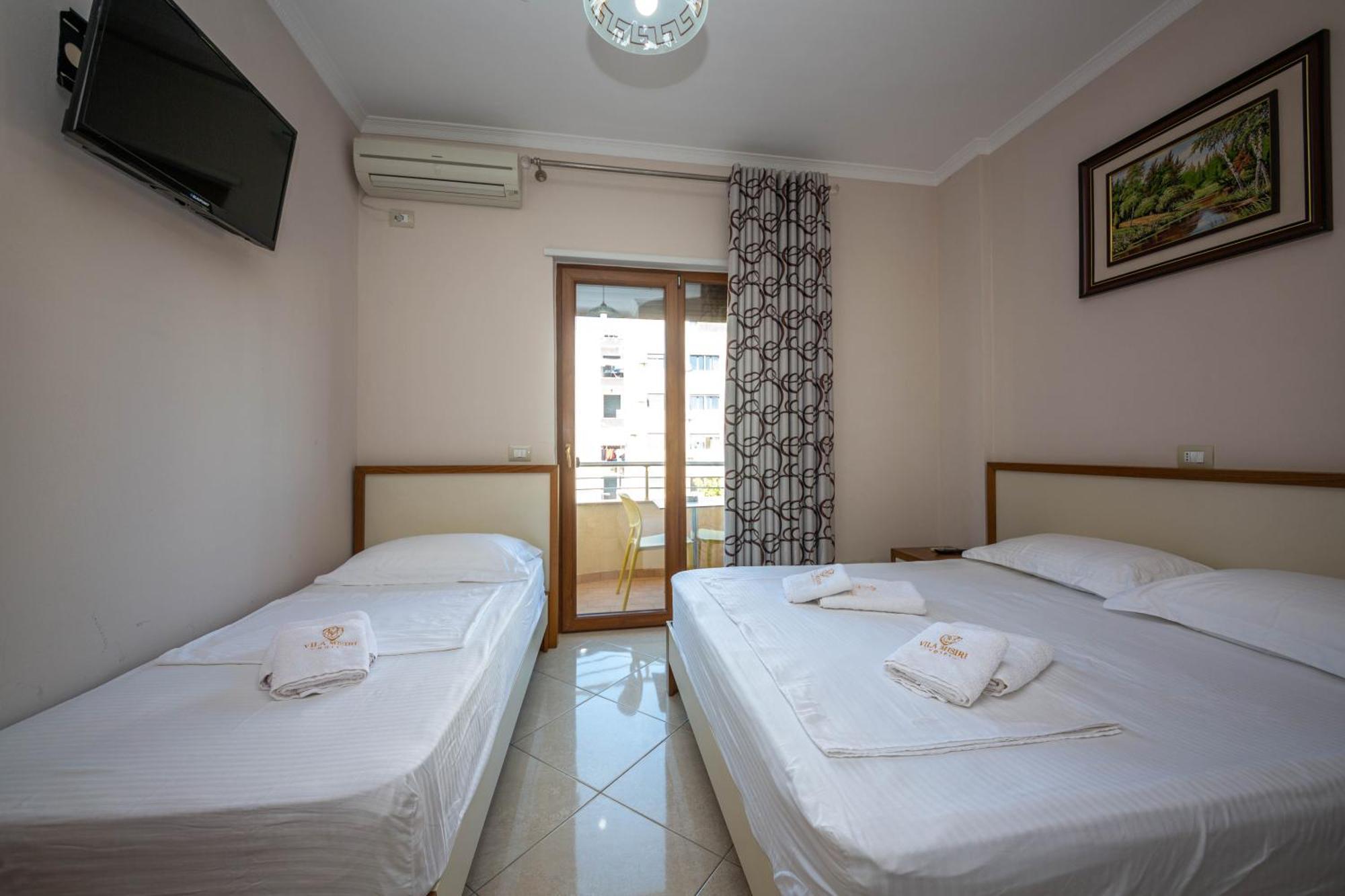 Hotel Vila Misiri Durrës Quarto foto